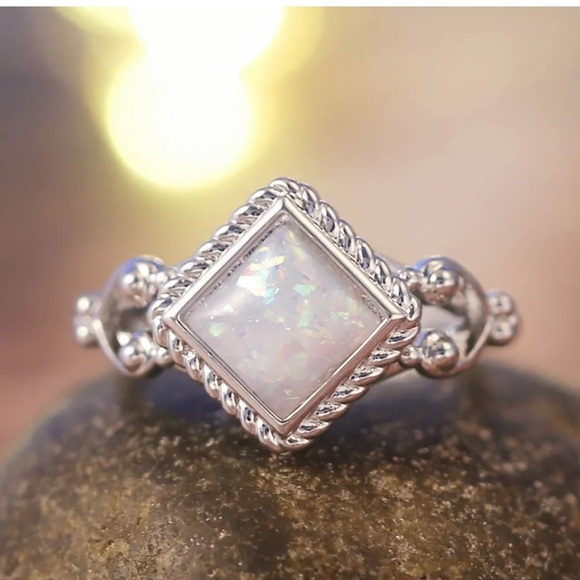 925 Silver Jewelry Princess Cut Opal Wedding Ring - Picture 2 of 8